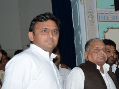CM akhilesh yadav criticises baba ramdev in lucknow