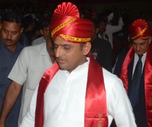 Akhilesh Yadav comments over Mayawati.