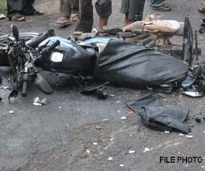 brutal accident in kharar, husband killed, wife serious