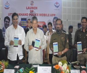 harish rawat launch mobile app of uttarakhand polics.