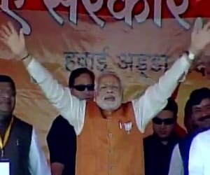 Bihar polls: modi played woman card in madhubani rally