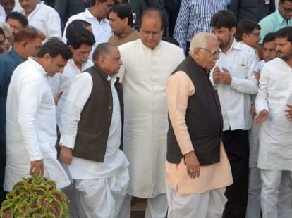 New ministers take blessings of Mulayam Singh Yadav.