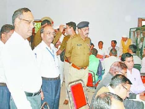 Counting began 50 minutes late