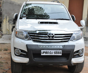 Rebuke from home, while two minors escaped with Fortuner