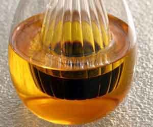 Mustard oil price zooms in delhi and kolkata 