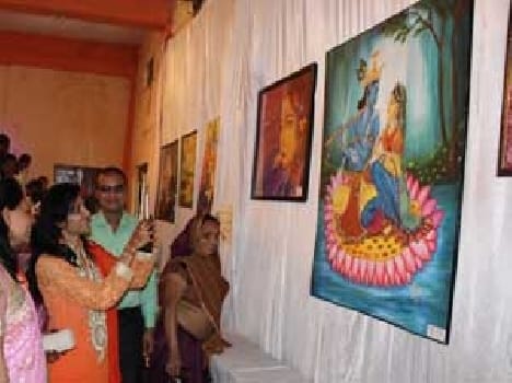 70 works remained the center of attraction