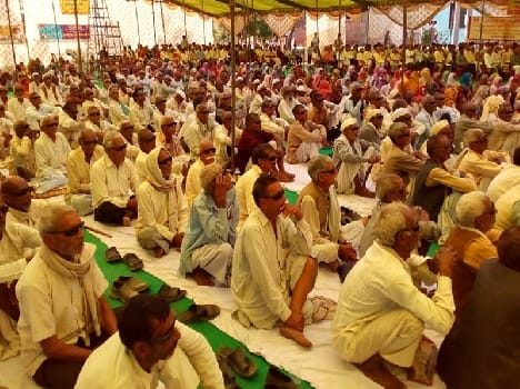 Saint intercourse drew crowds of devotees