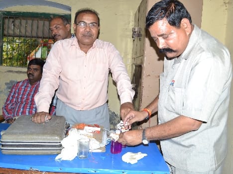 District supply officer caught red-handed taking bribe