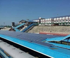 workers stoped project work