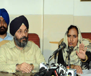 sardaar jokes 100 carore business in a year