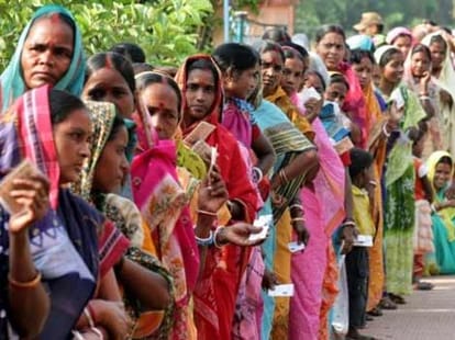 sp leader supporters beaten to dalit women for not casting the vote in baghpat