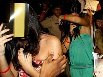 Raids at farmhouse, hotel, 75 arrested for boozing