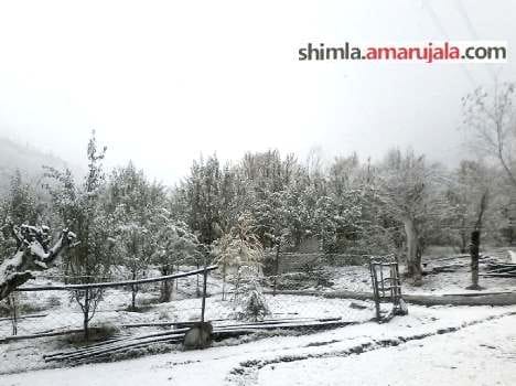 snowfall in himachal, temprature down.