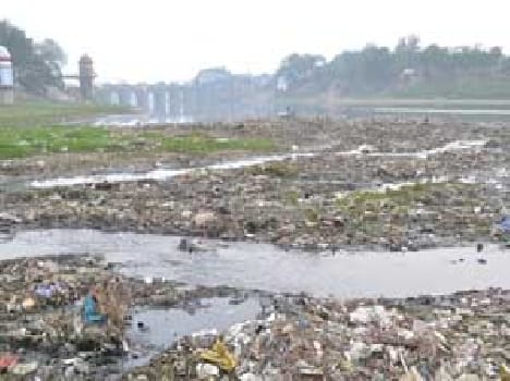 548 across from the Gomti water TDS