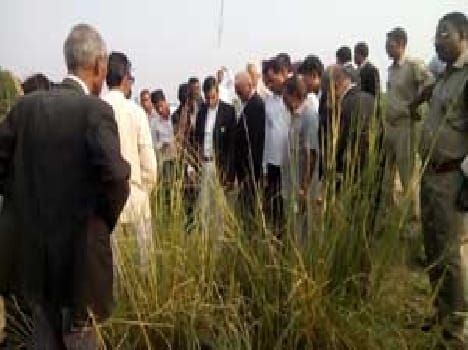 Advocates slogans arrived Alapur