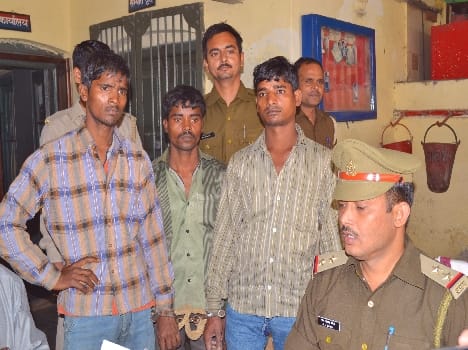 Busted a gang to rob passengers, three were arrested