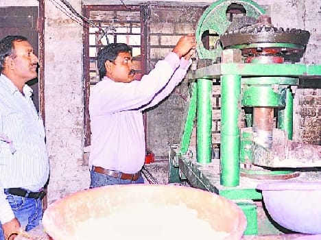 Fake oil , sauce vermicelli now dangerous cucumis