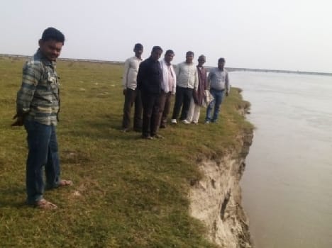 Seven thousand cusecs Left, three feet Ufnai Ganga