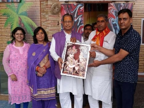 state labour minister visited vrindavan