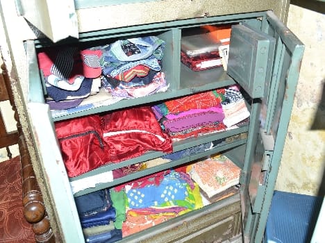 Fire brigade personnel off the theft of millions of home