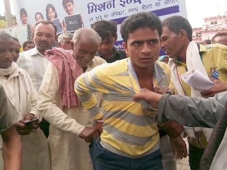 public caught and beaten the autolifter 