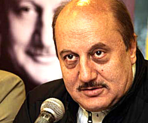actor anupam kher will be awarded padma vibhushan