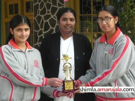 two girl student of shimla school selected for national quiz.