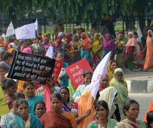 Women protest against central govt.