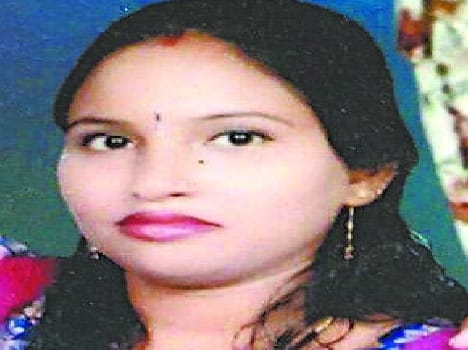 The wife 's body was found hanging on a noose Home Guard