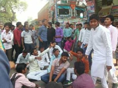Azamgarh - Gazipur route imposed jam