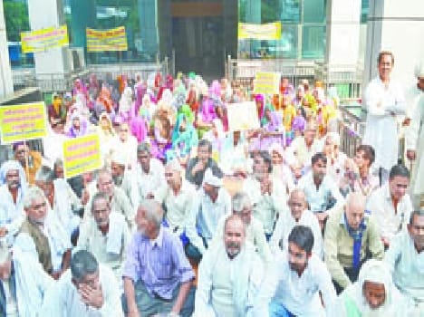 Farmers protest in Meerut