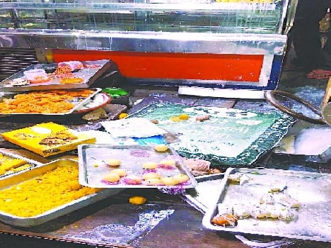 The shopkeeper similar hurled beat bookie
