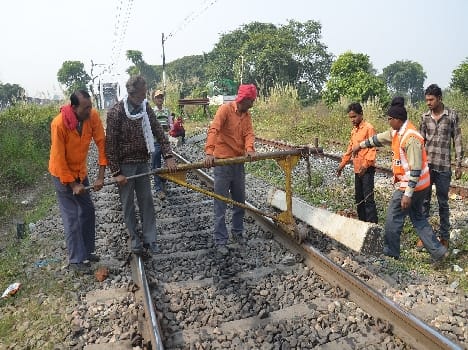 northen railway GM give warning to officers