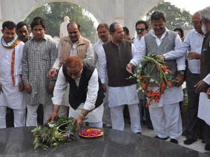 Azam Khan speaks over BJP defeat in Bihar.
