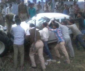 car collapse 6 people in sitapur