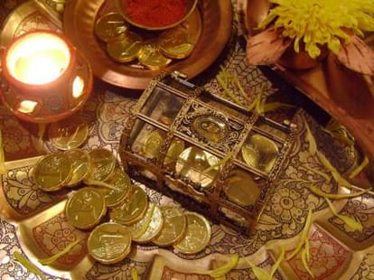 Gold-silver rates fall, markets grew Raunaq on Dhanteras