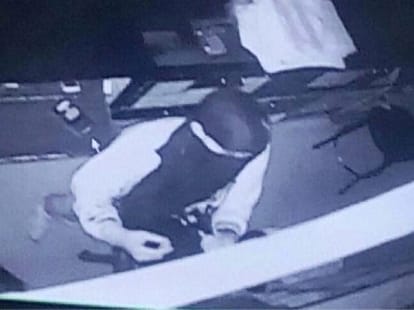 mobile theft of rupees 90 lakhs in jalandhar
