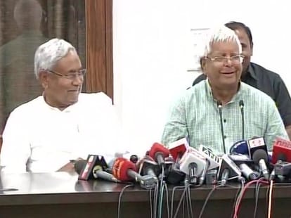Bihar: nitish talk with media after big victory