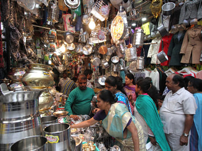Gold-silver rates fall, markets grew Raunaq on Dhanteras