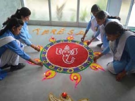 Rangoli made ??by students