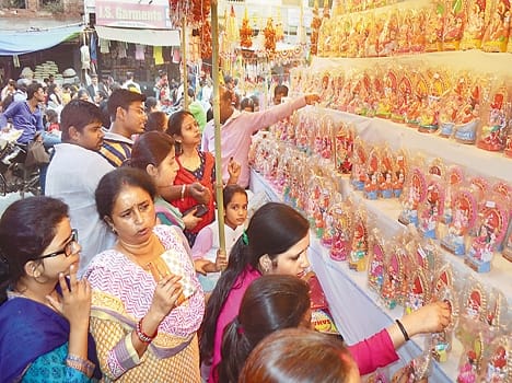 Dhanteras trade , cross five hundred million