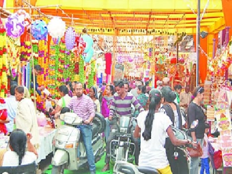 Showering wealth on Dhanteras