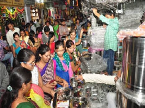 Dhanteras fiercely showering money on the market