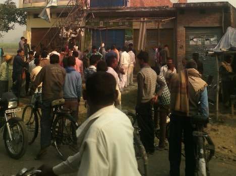 Explosion in shop, salesman injured