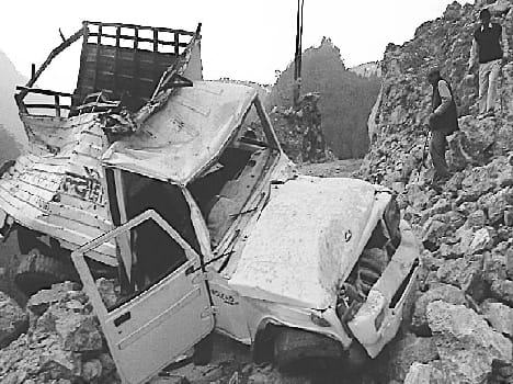 Pickup falls into the abyss, a death, three injured in the accident Bageshwar.