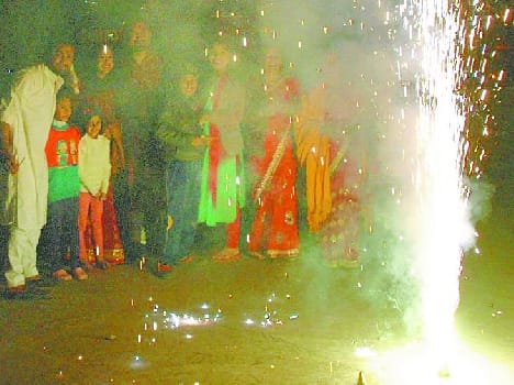 Fireworks 50 million in Pithoragarh