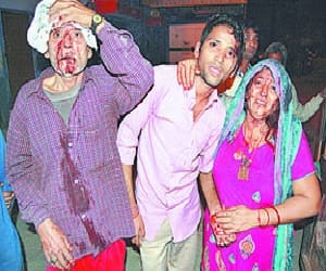 Youth broke tooth of Maternal uncle at Una