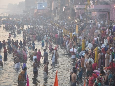 holy dip in yamuna on the occasion of bhaiya dooj