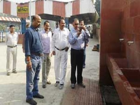 Model railway station inspection by the CCM