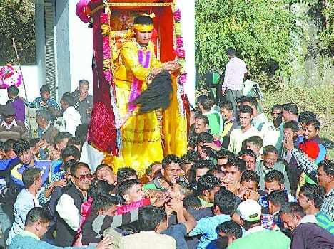 Naini village picking Bhagwati sedan